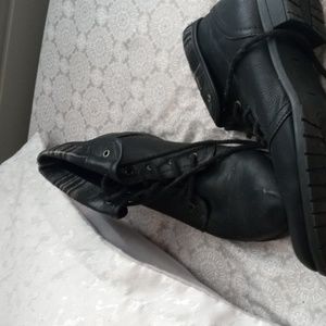 Women's short boots lace up